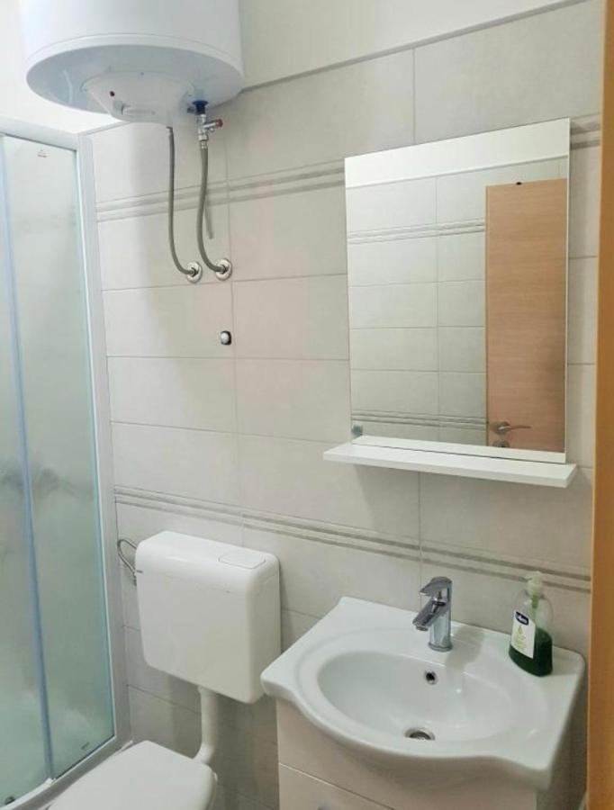 Apartmani Veronika Sukošan المظهر الخارجي الصورة