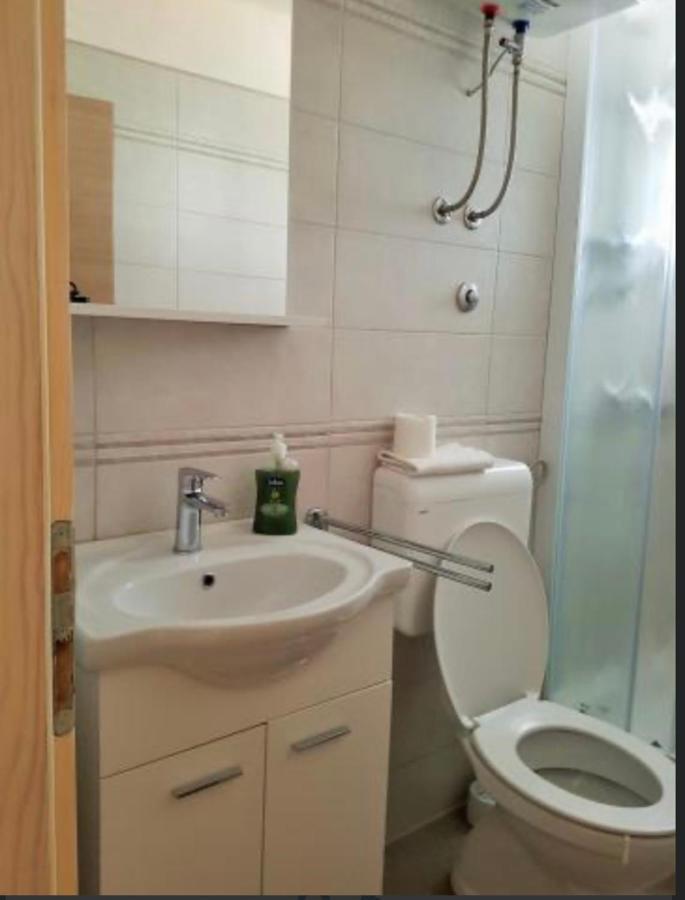 Apartmani Veronika Sukošan المظهر الخارجي الصورة